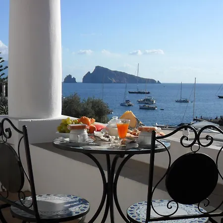 Hotell O Palmo Panarea